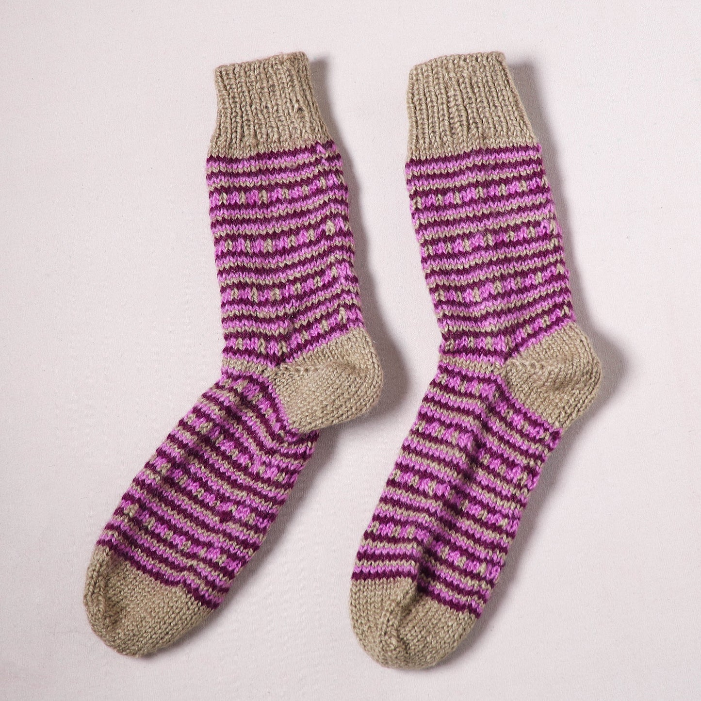 Acrylic Woolen Socks for Winter, Hand Knitted in Kumaun (Adults) 88