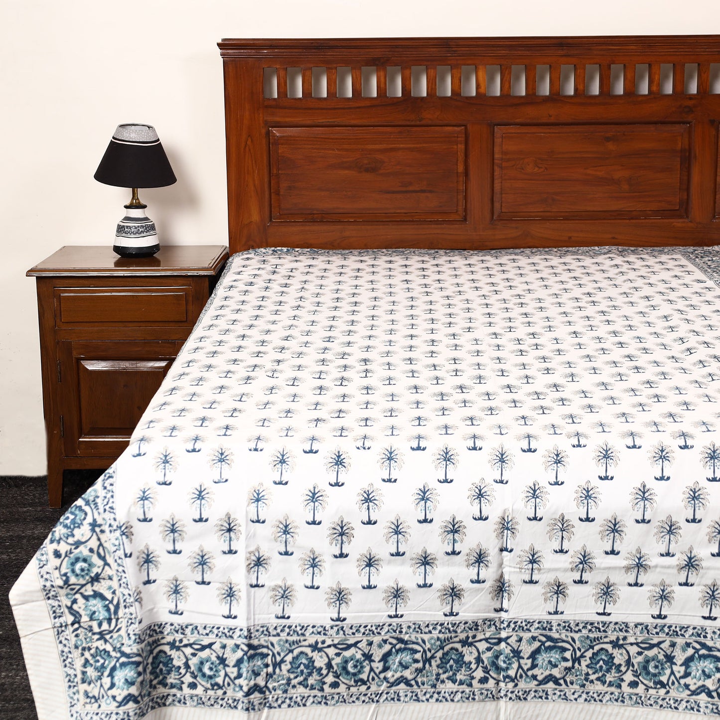 White - Sanganeri Block Printed Cotton Single Bed Cover (90 x 60 in) 10