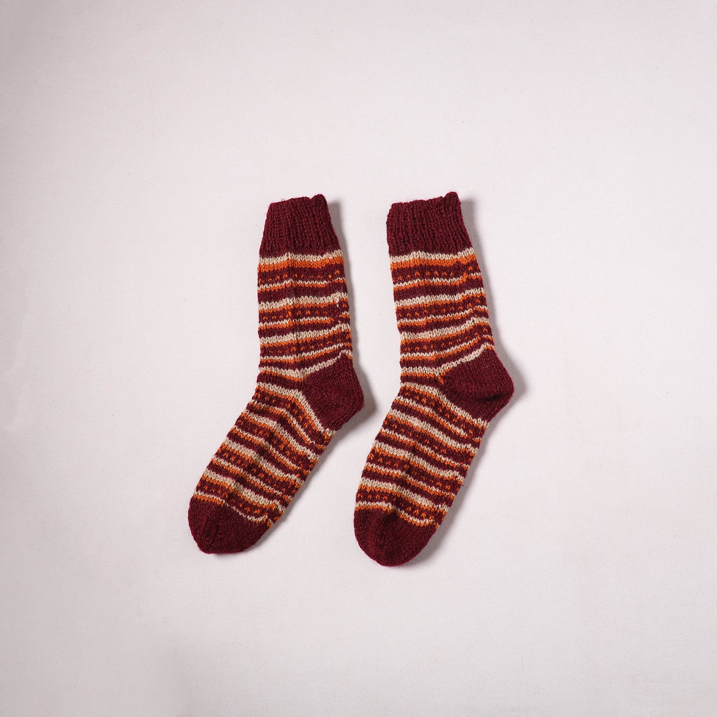 Acrylic Woolen Socks for Winter, Hand Knitted in Kumaun (Adults) 90