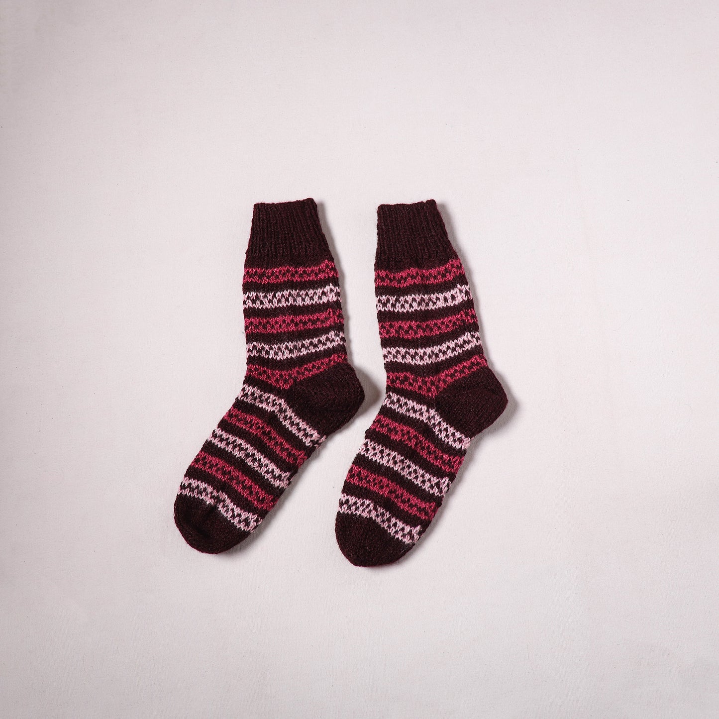 Acrylic Woolen Socks for Winter, Hand Knitted in Kumaun (Adults) 94