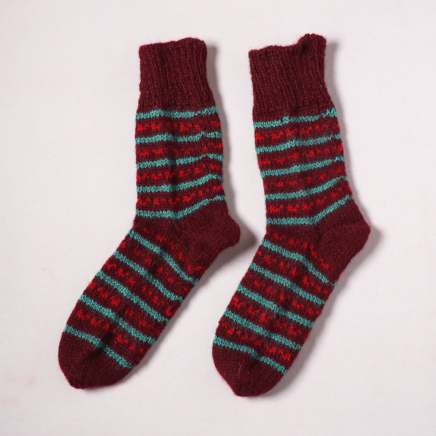 Acrylic Woolen Socks for Winter, Hand Knitted in Kumaun (Adults) 95