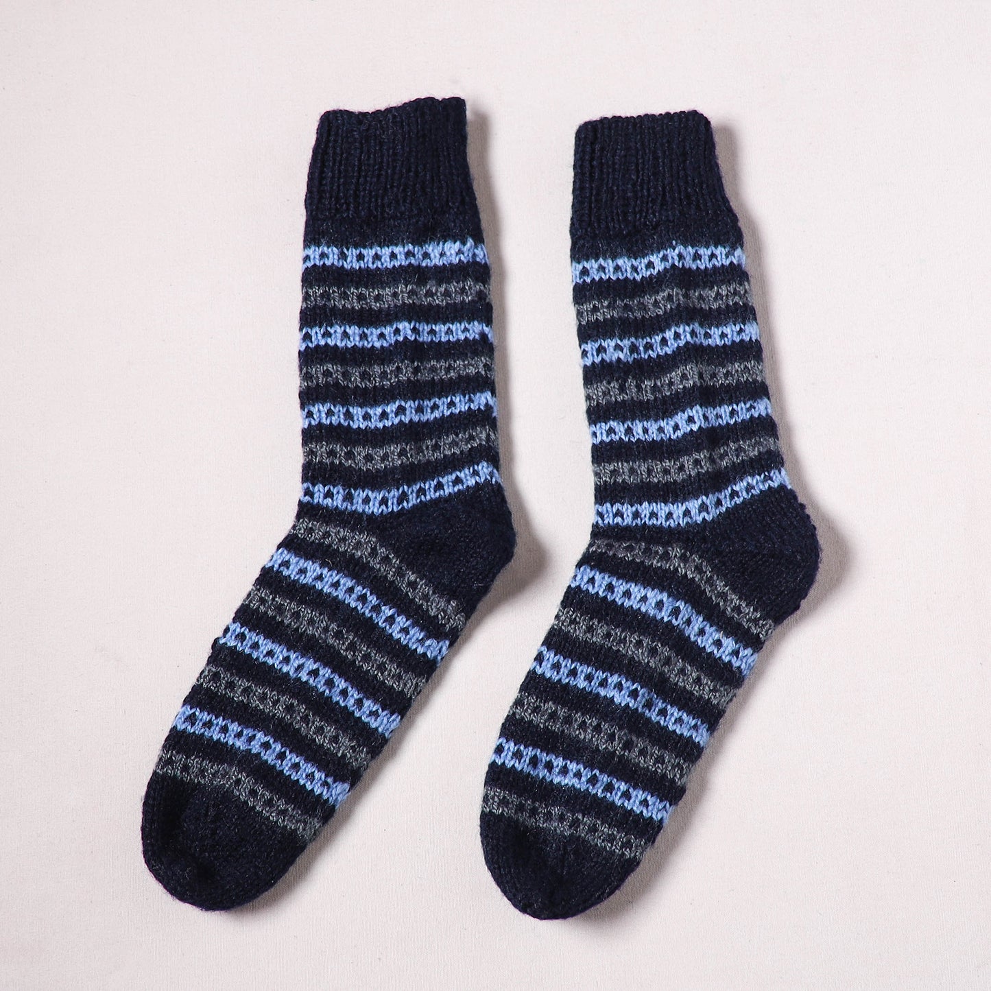 Acrylic Woolen Socks for Winter, Hand Knitted in Kumaun (Adults) 96