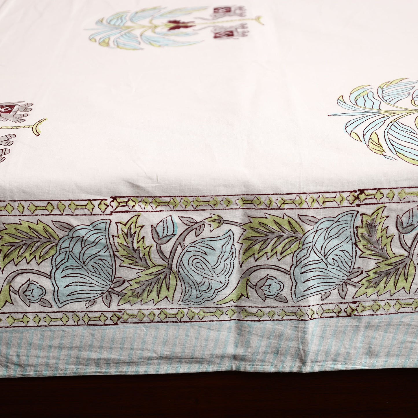 White - Sanganeri Block Printed Cotton Single Bed Cover (90 x 60 in) 25