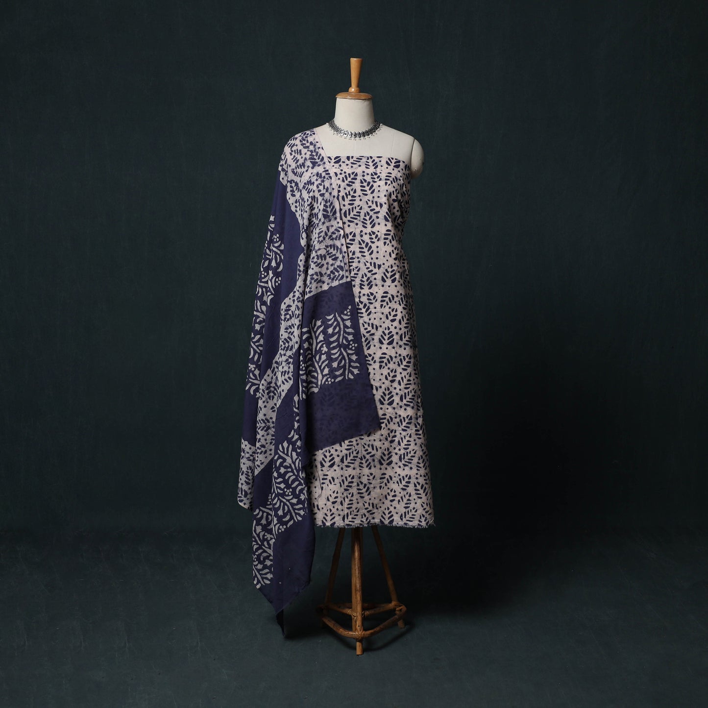 Hand Batik Print Cotton 3pc Unstitched Dress Material Suit Set 08