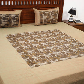 Buy Plain Cotton Double Bedcover with Block Print Patchwork Online at iTokri.com