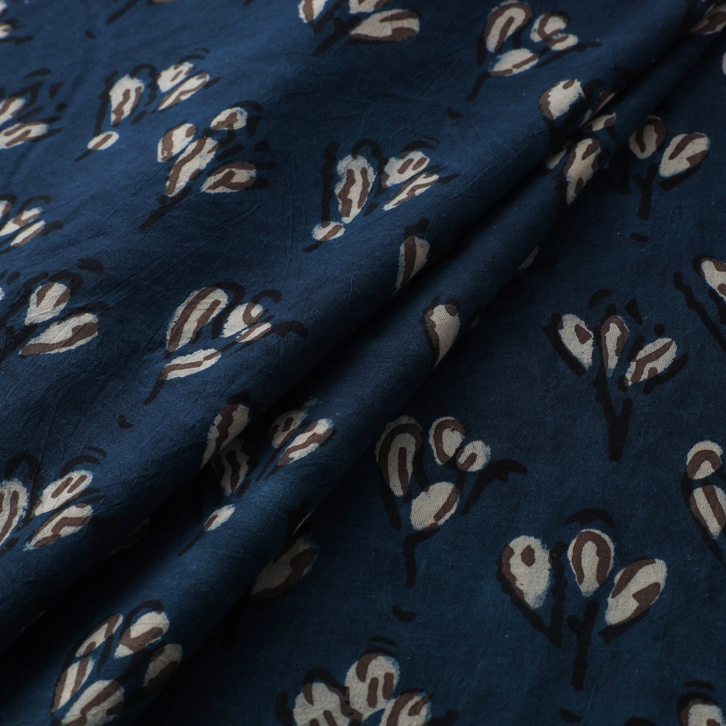 Hand Block Natural Dyed Cotton Bagru Print Indigo Fabric 17