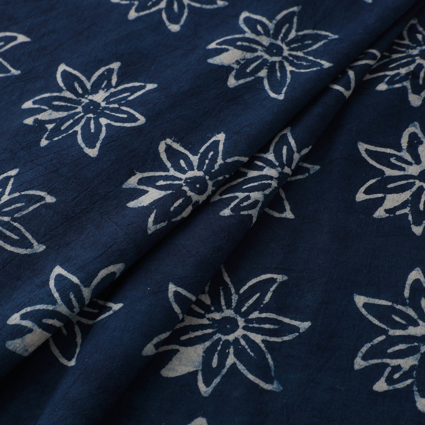 Hand Block Natural Dyed Cotton Bagru Print Indigo Fabric 18
