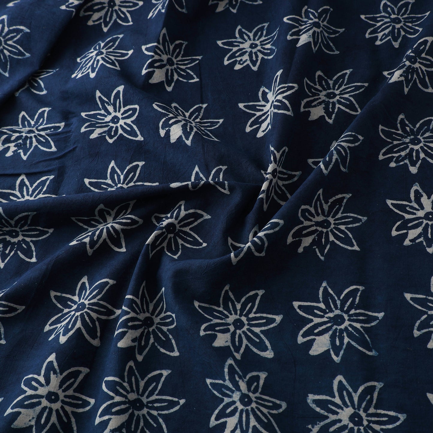 Hand Block Natural Dyed Cotton Bagru Print Indigo Fabric 18