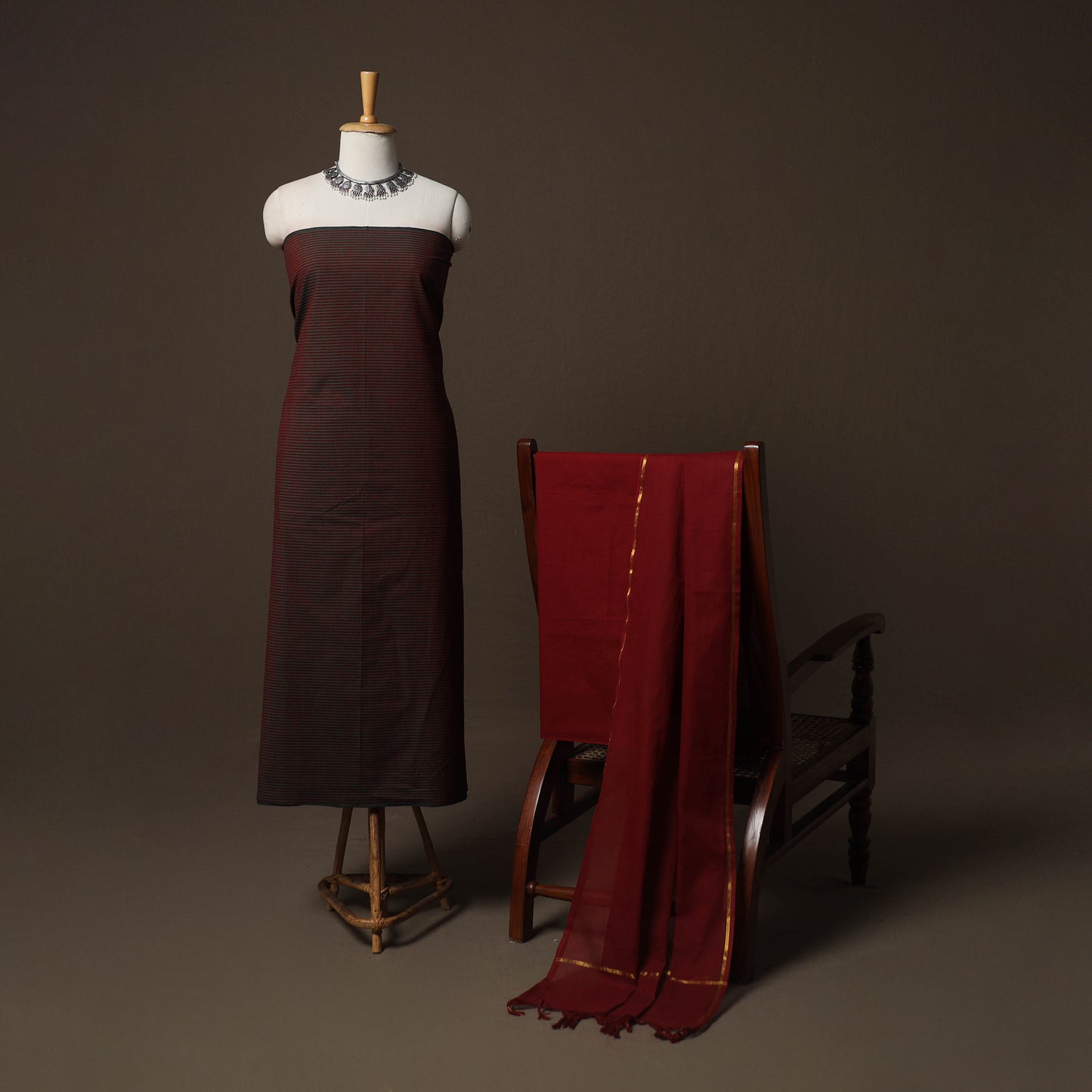 Maroon - Jacquard Woven Pure Cotton 3pc Unstitched Dress Material Suit Set 01