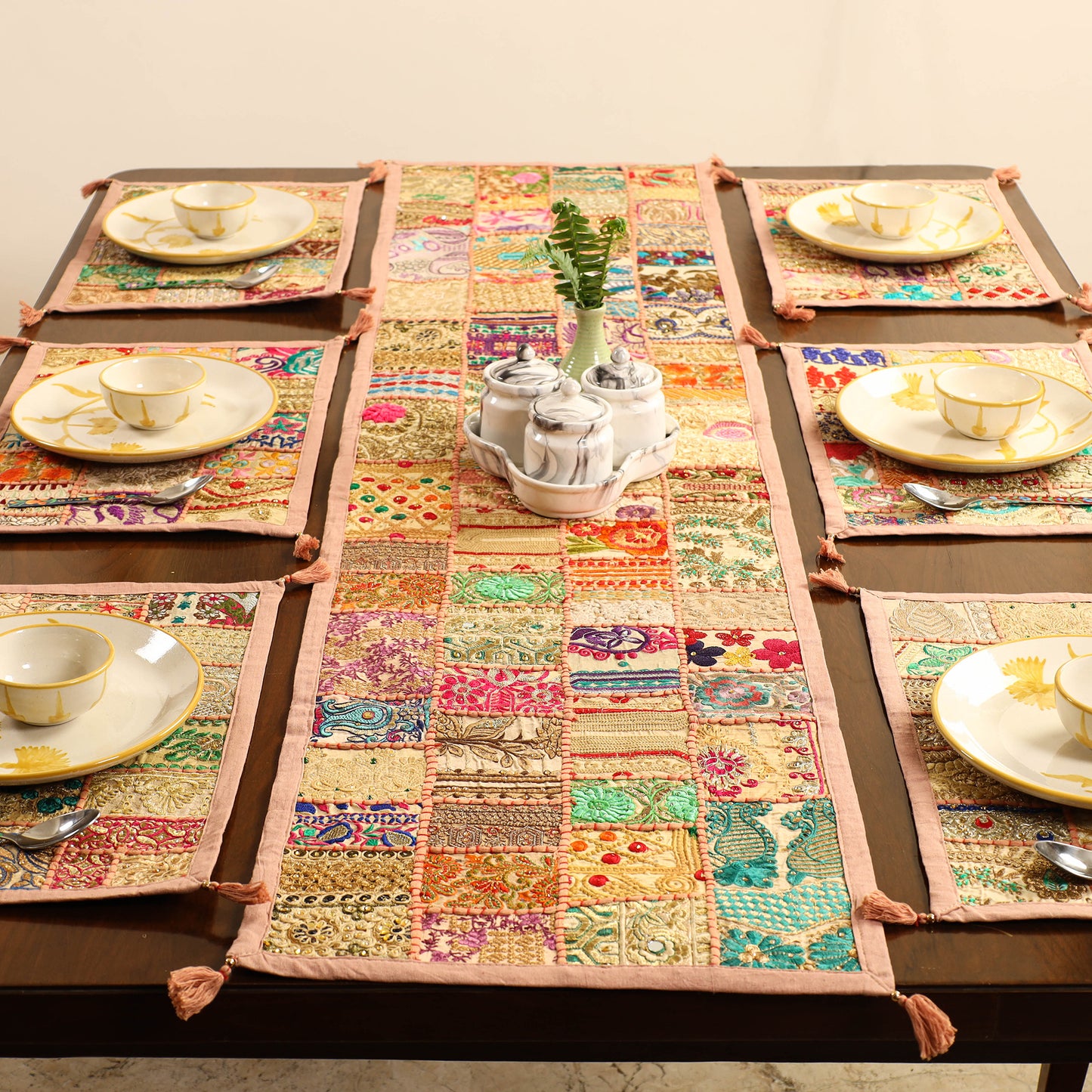 Khambadiya Patchwork Table Runner with Table Mat Set 02