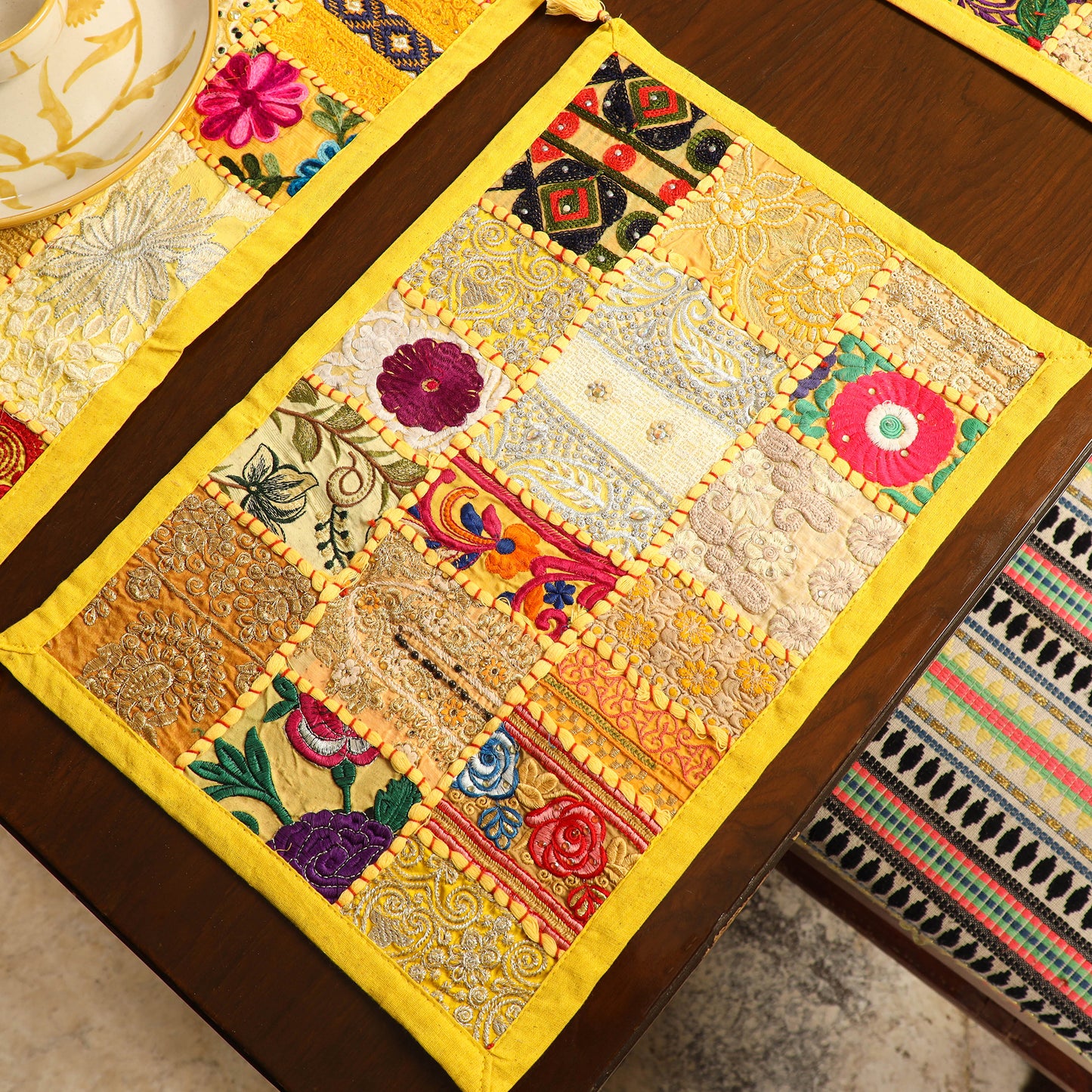 Khambadiya Patchwork Table Runner with Table Mat Set 03