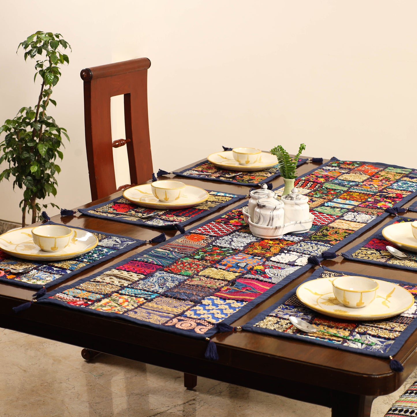 Khambadiya Patchwork Table Runner with Table Mat Set 06