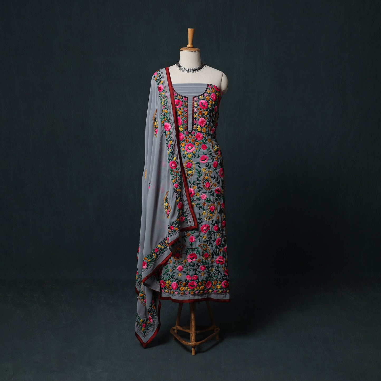Hand Embroidered Georgette 3pc Unstitched Dress Material Suit Set 33