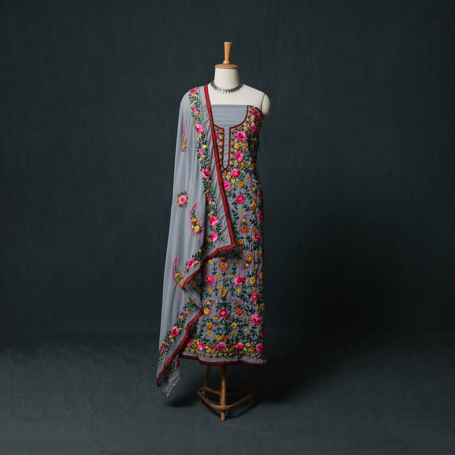 Hand Embroidered Georgette 3pc Unstitched Dress Material Suit Set 36