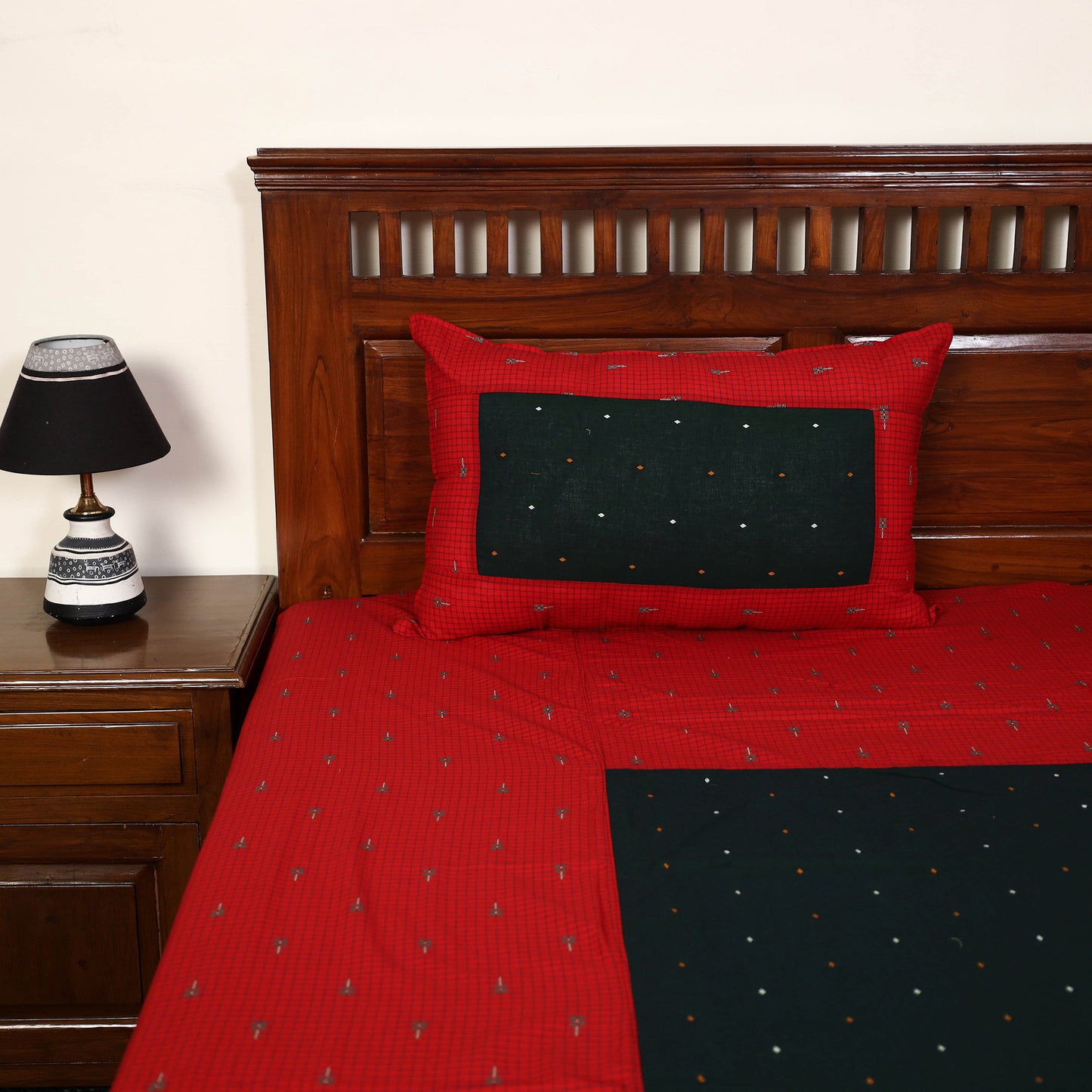 Red - Jacquard Patchwork Cotton Double Bed Cover with Pillow Covers (108 x 83 in) 19