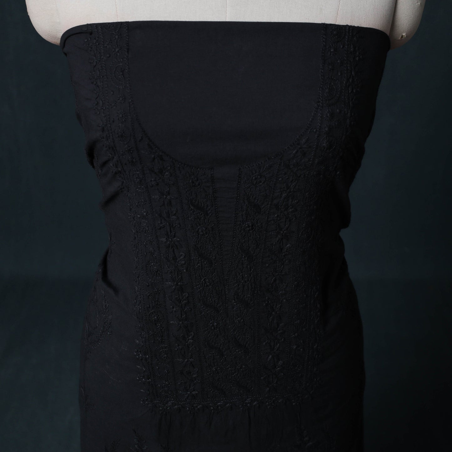 Hand Embroidered Mul Cotton Chikankari Unstitched Kurta Material (2.8M) 32