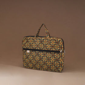 Handcrafted Quilted Laptop Bag (12 x 16 in) 18
