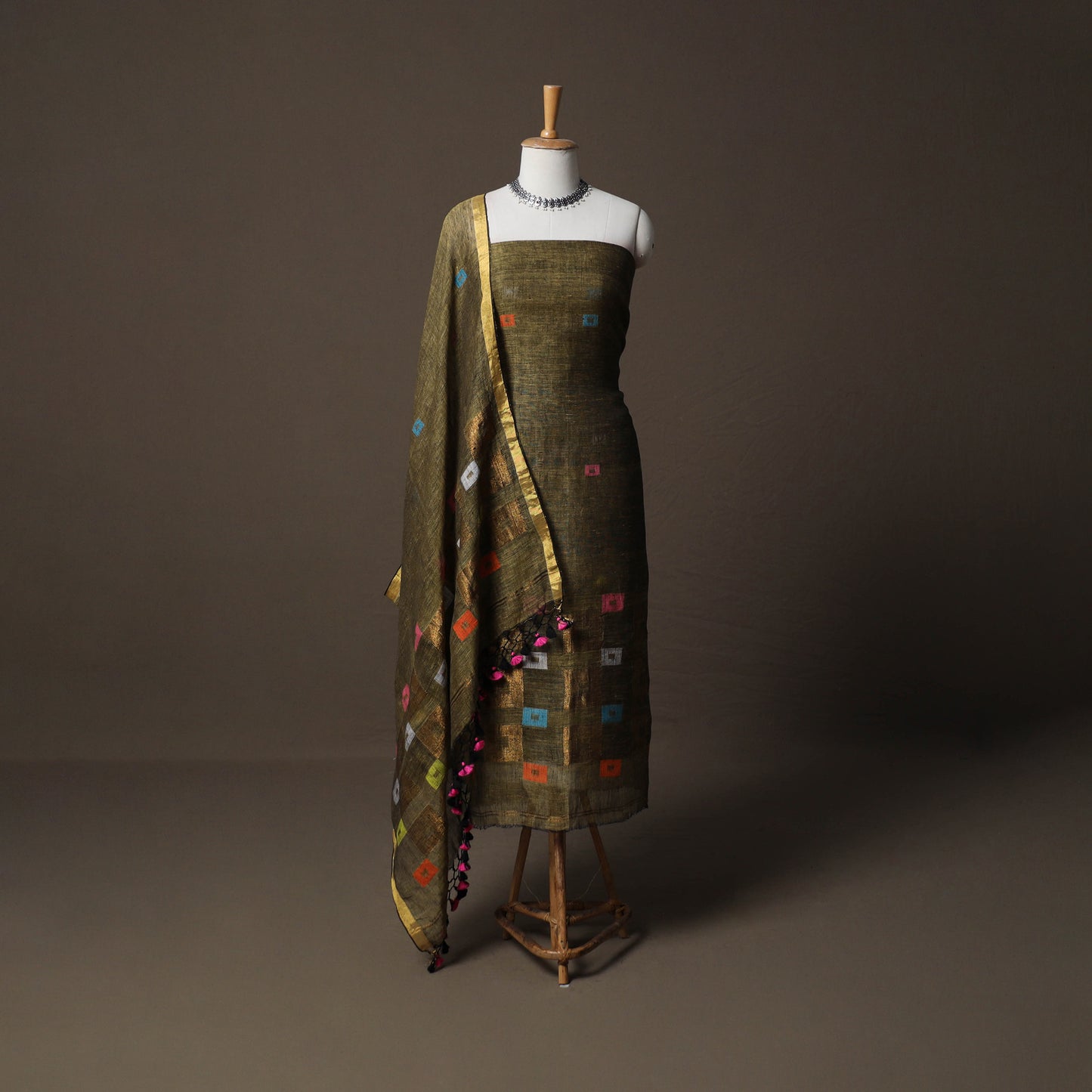 Handwoven Phulia Jamdani Pure Linen 2pc Unstitched Dress Material Kurta Set 04