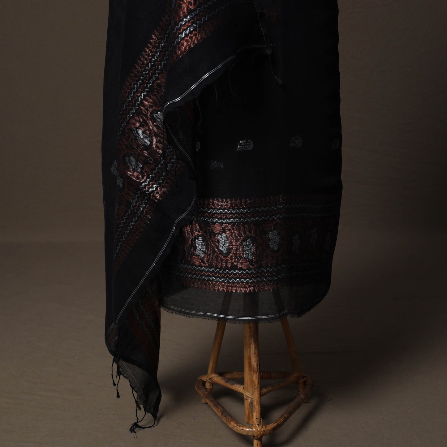 Handwoven Phulia Jamdani Pure Linen 2pc Unstitched Dress Material Kurta Set 06