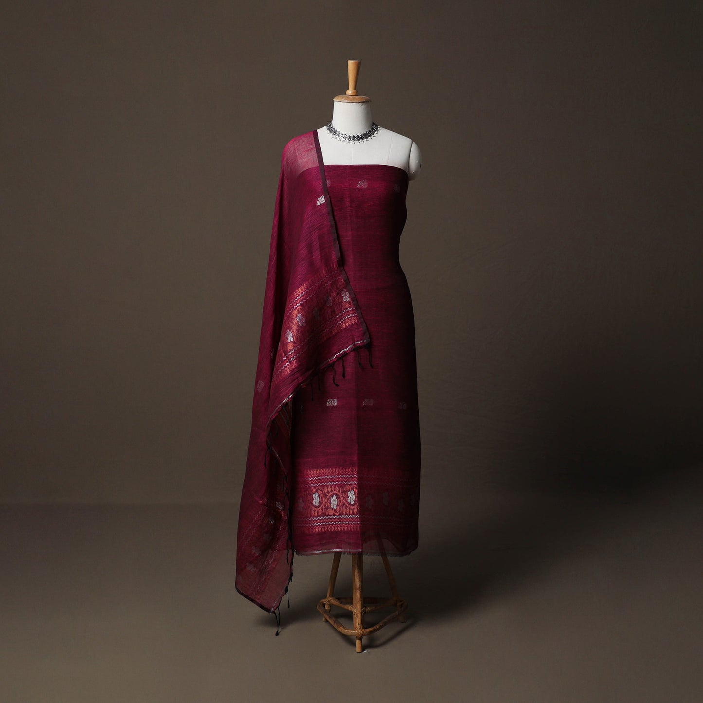 Handwoven Phulia Jamdani Pure Linen 2pc Unstitched Dress Material Kurta Set 08