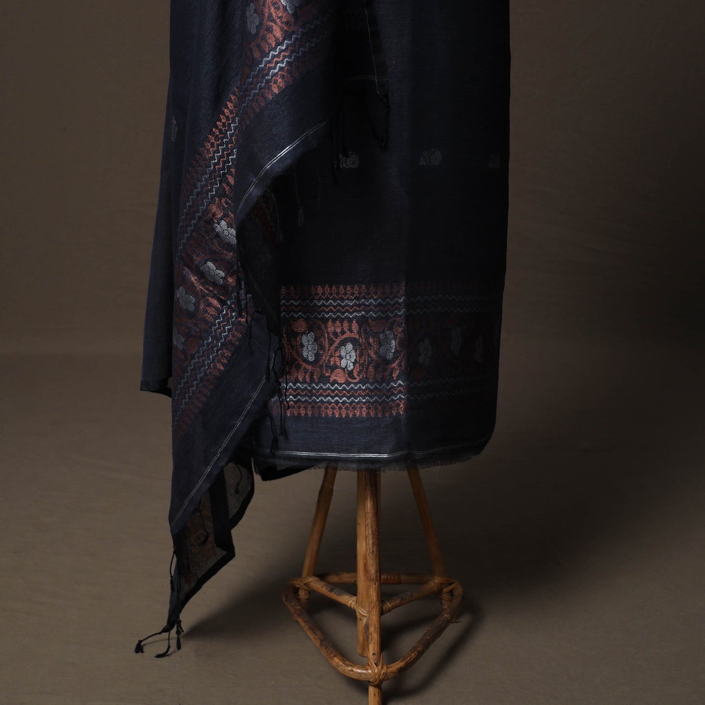 Handwoven Phulia Jamdani Pure Linen 2pc Unstitched Dress Material Kurta Set 11