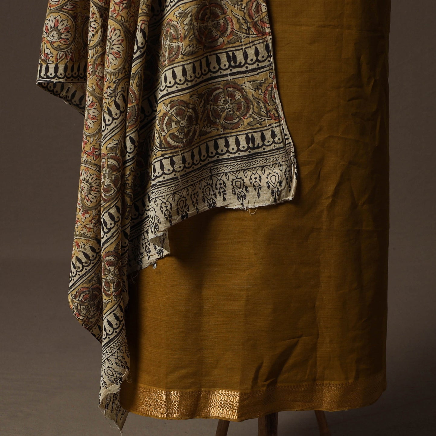 Mangalagiri Handwoven Cotton 2pc Unstitched Dress Material Kurta Set with Jewellery 05