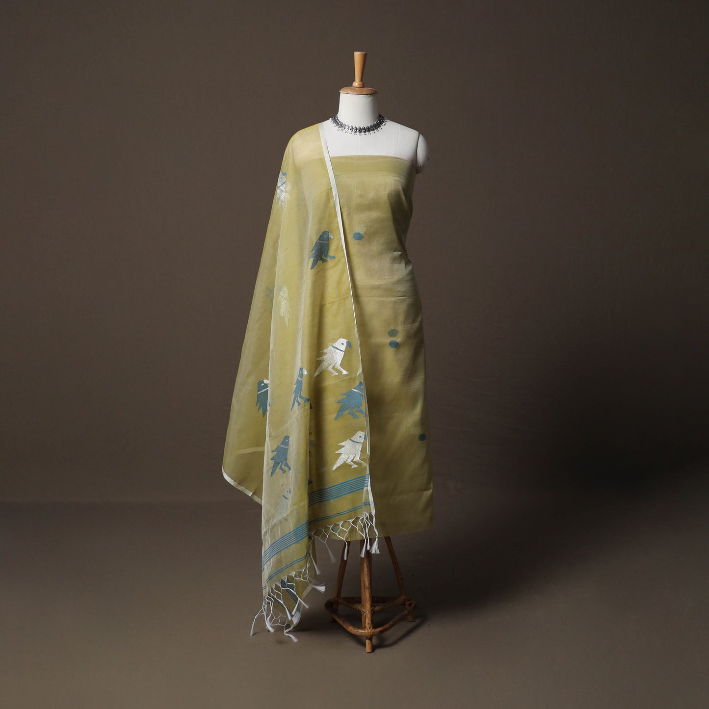 Handwoven Phulia Jamdani Muslin Silk 2pc Unstitched Dress Material Kurta Set 24