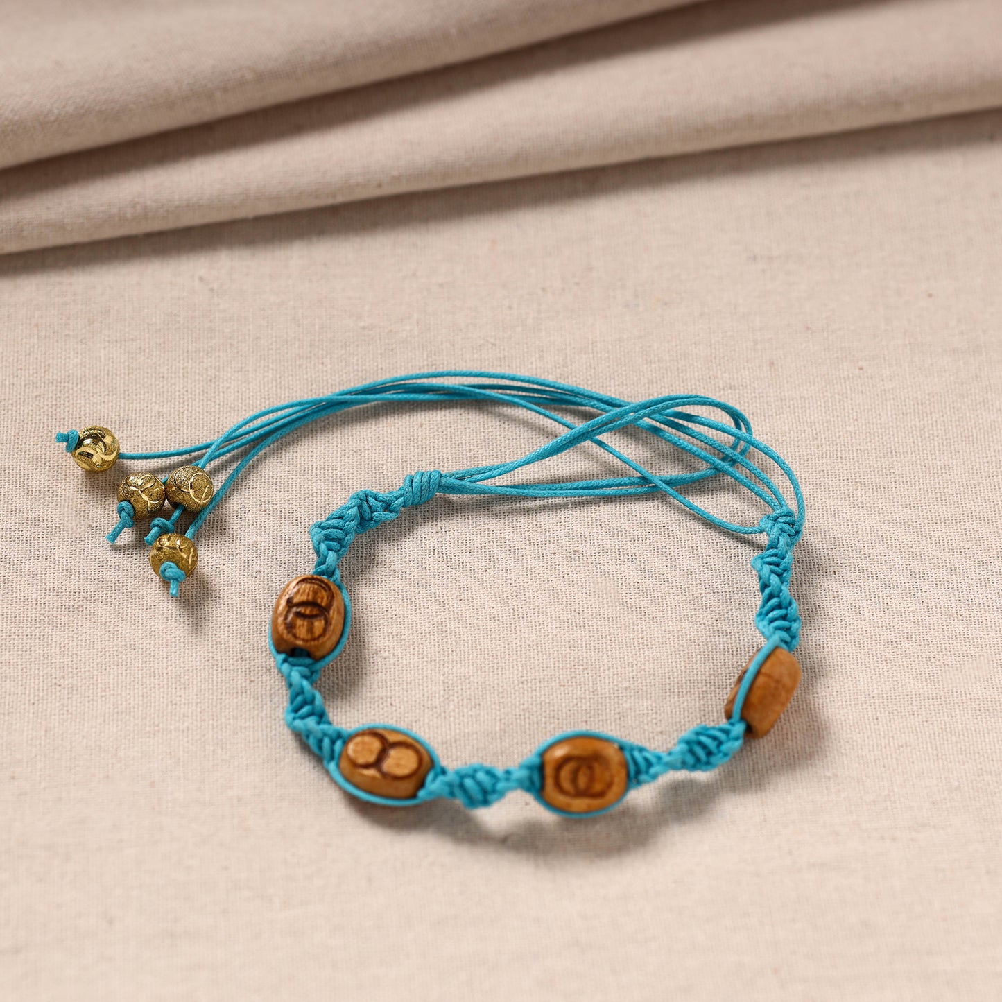 Handmade Wooden Beadwork Bracelet 02