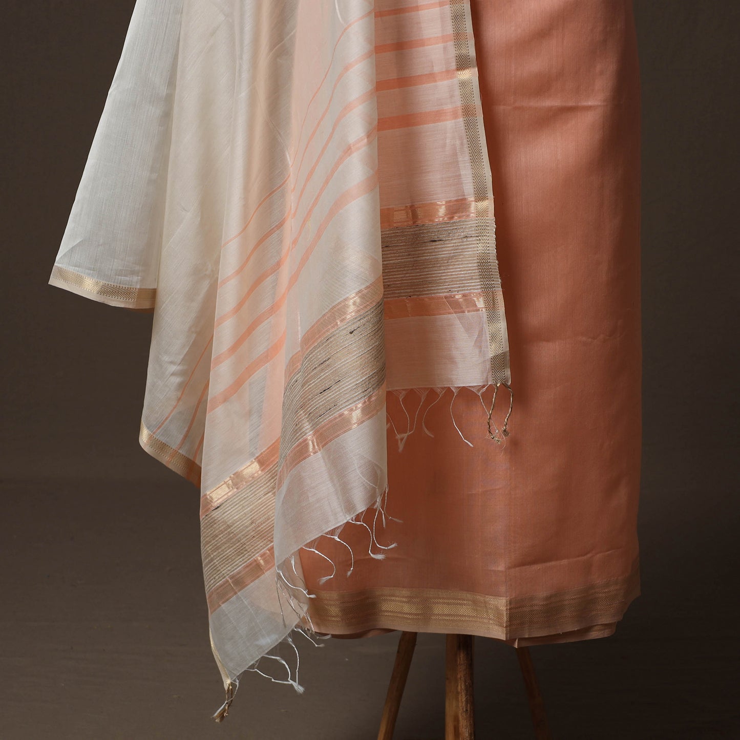 Peach - 2pc Handloom Maheshwari Silk Unstitched Dress Material Kurta Set with Zari Border 32