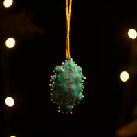 Tree - Upcycled Thread & Beadwork X-Mas Decor Hanging 11