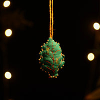 Tree - Upcycled Thread & Beadwork X-Mas Decor Hanging 12