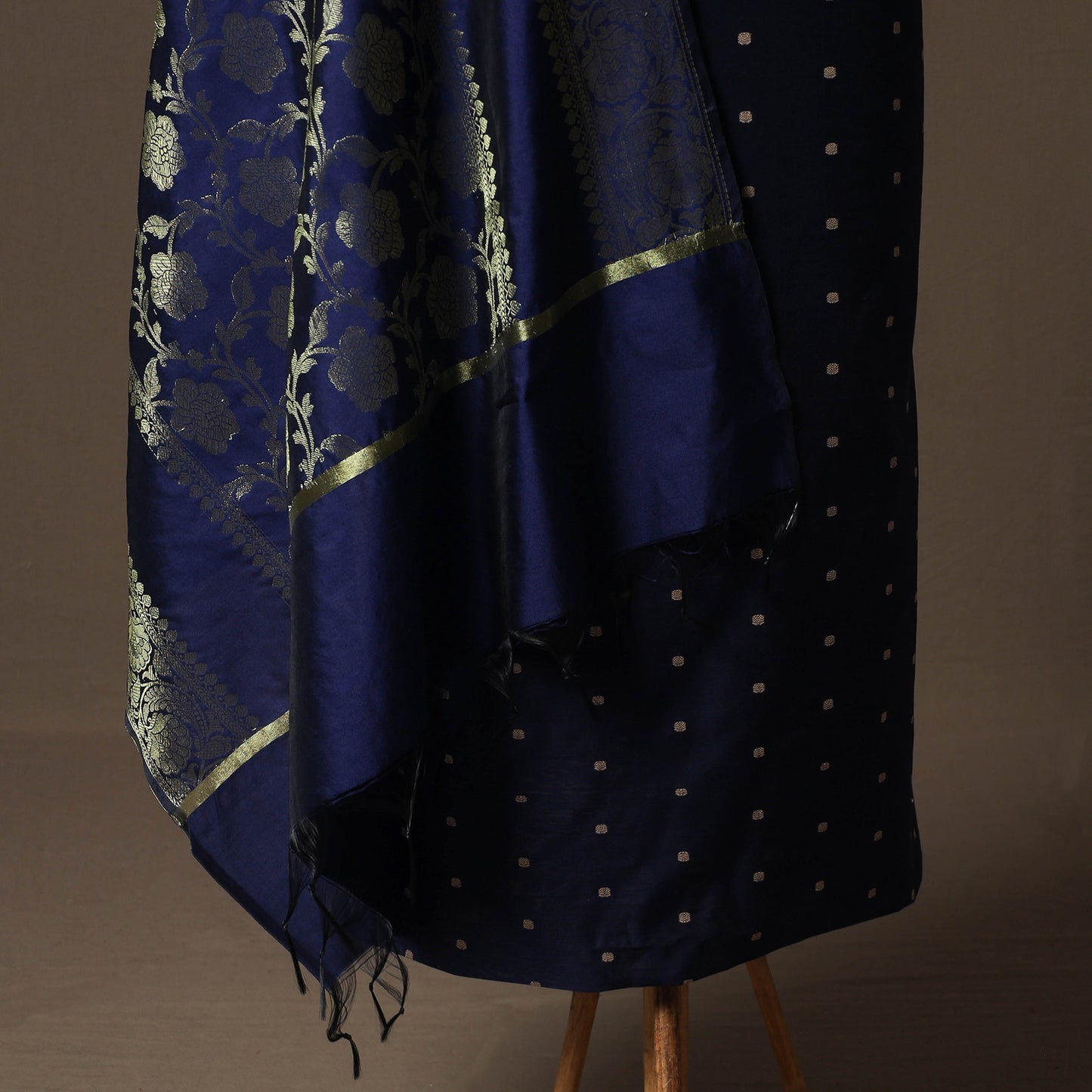 Spun Dupion Viscose Silk Buti 2pc Unstitched Dress Material Kurta Set with Earrings 04