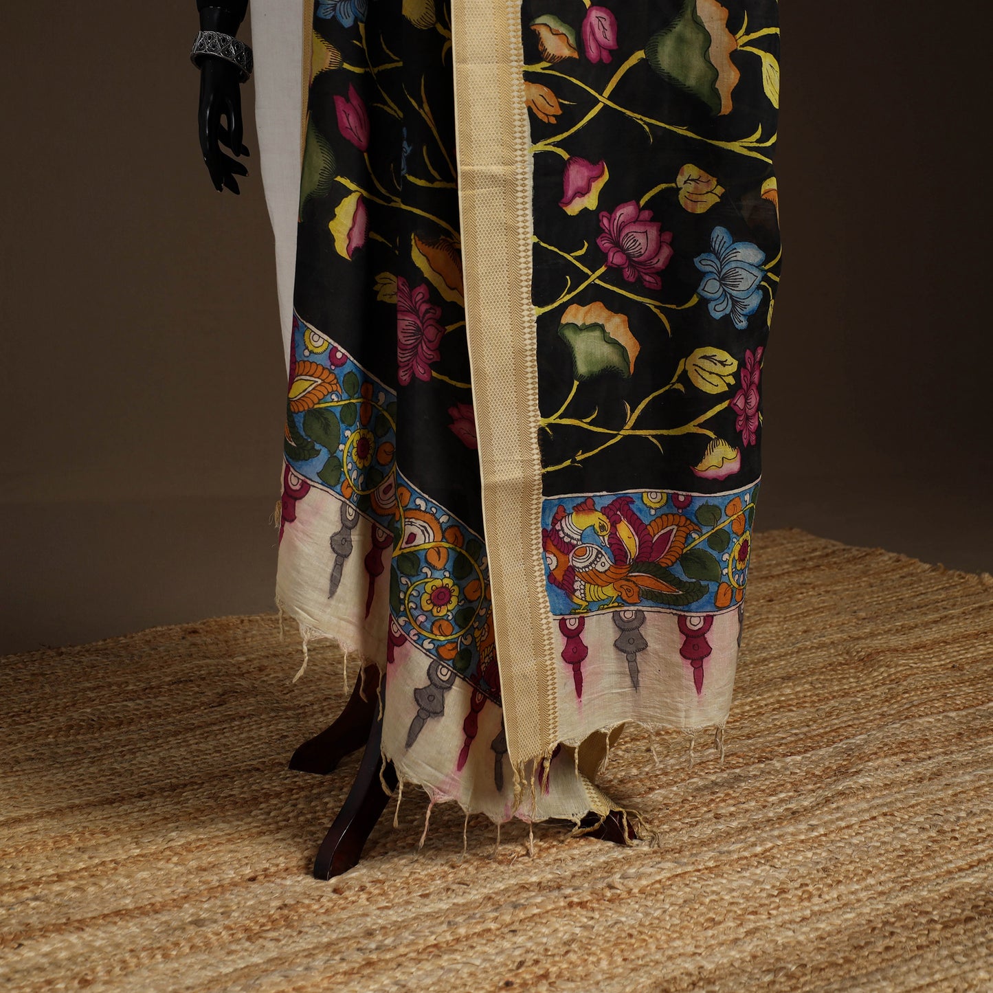 Srikalahasti Pen Work Kalamkari Bangalore Silk Floral Handpainted Dupatta 01