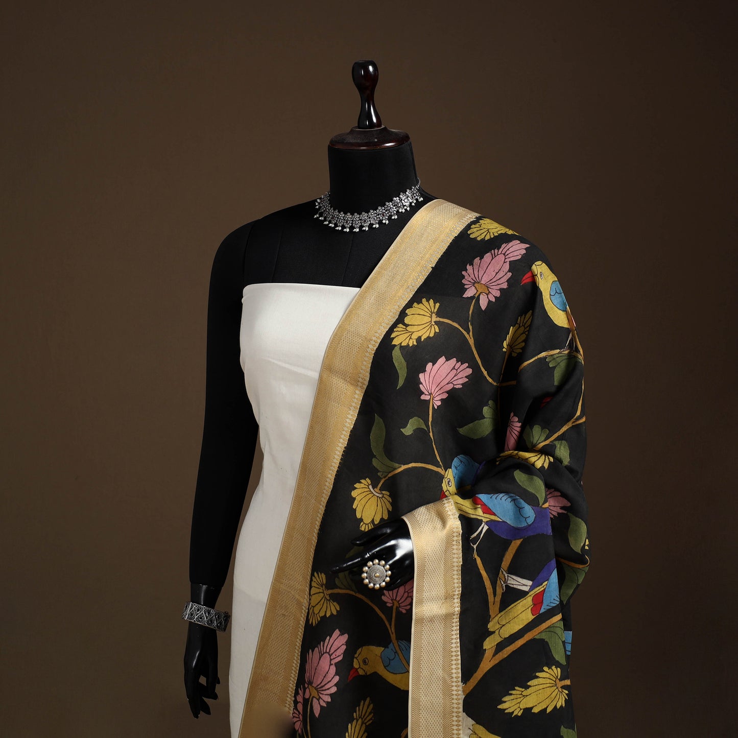 Srikalahasti Pen Work Kalamkari Bangalore Silk Floral Handpainted Dupatta 02