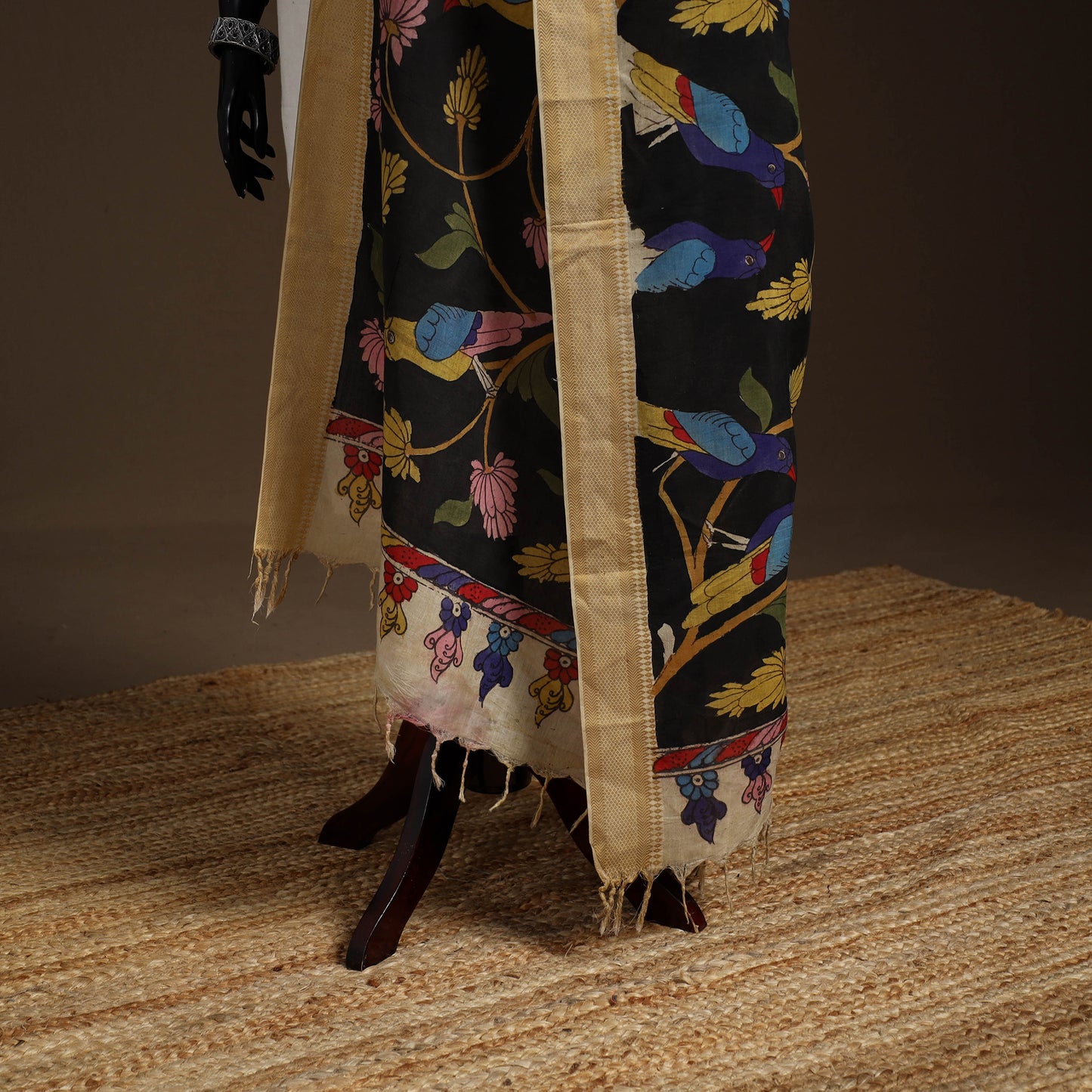 Srikalahasti Pen Work Kalamkari Bangalore Silk Floral Handpainted Dupatta 02