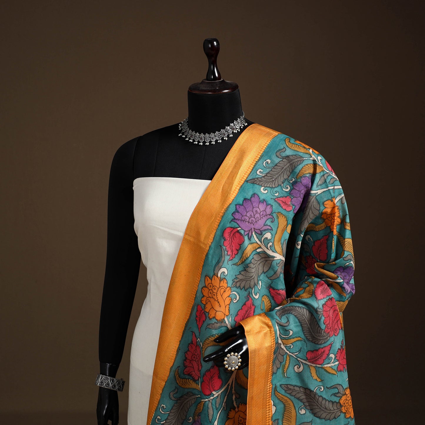 Srikalahasti Pen Work Kalamkari Bangalore Silk Floral Handpainted Dupatta 03