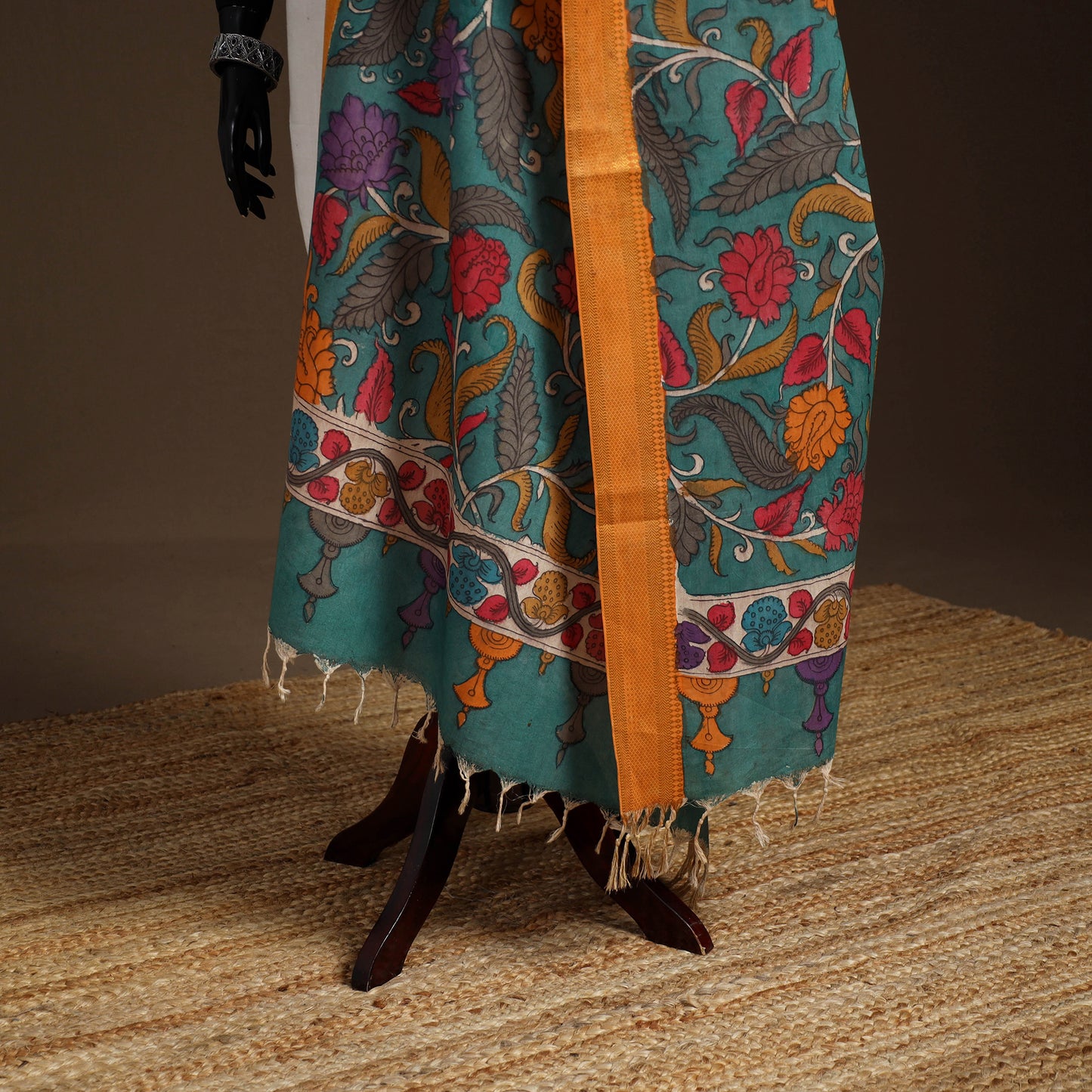 Srikalahasti Pen Work Kalamkari Bangalore Silk Floral Handpainted Dupatta 03