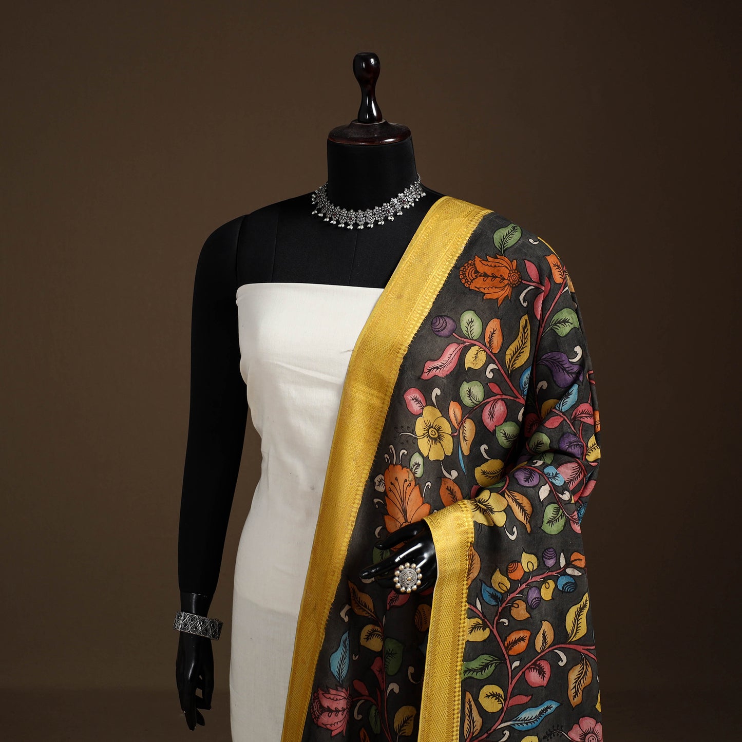 Srikalahasti Pen Work Kalamkari Bangalore Silk Floral Handpainted Dupatta 06