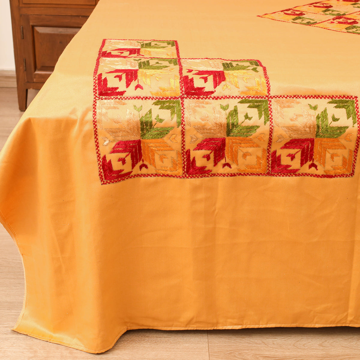 Floral Phulkari Hand Embroidered Double Bedsheet with 2 Pillow Covers Set (108 x 90 in) 01