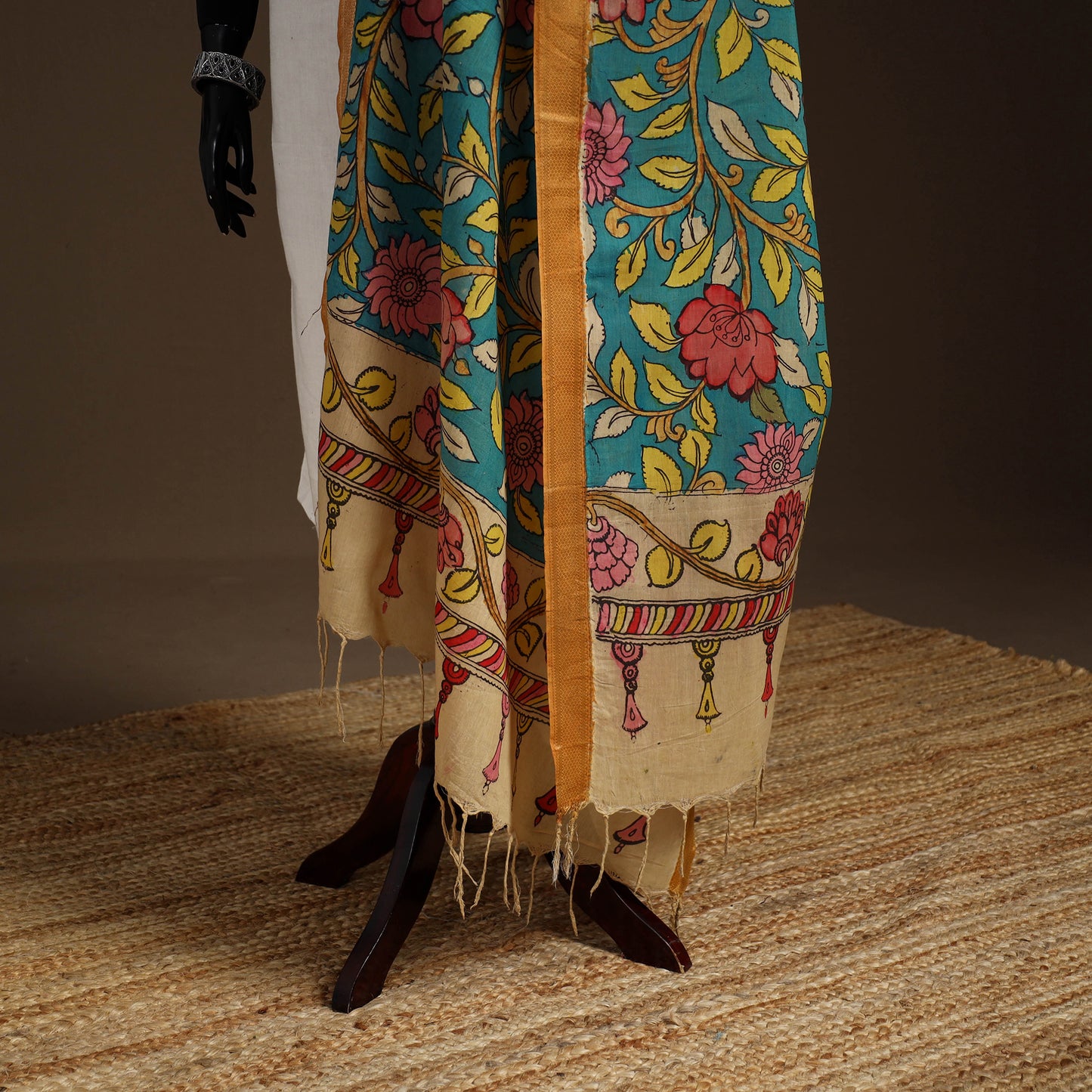 Srikalahasti Pen Work Kalamkari Bangalore Silk Floral Handpainted Dupatta 07