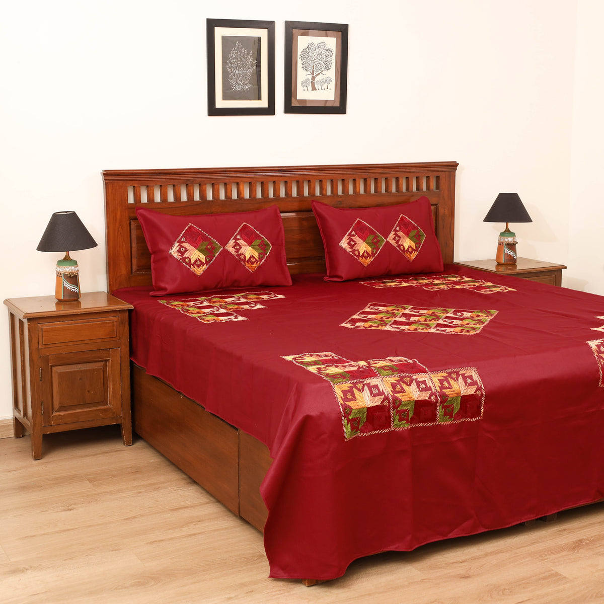 Floral Phulkari Hand Embroidered Double Bedsheet with 2 Pillow Covers Set (108 x 90 in) 02