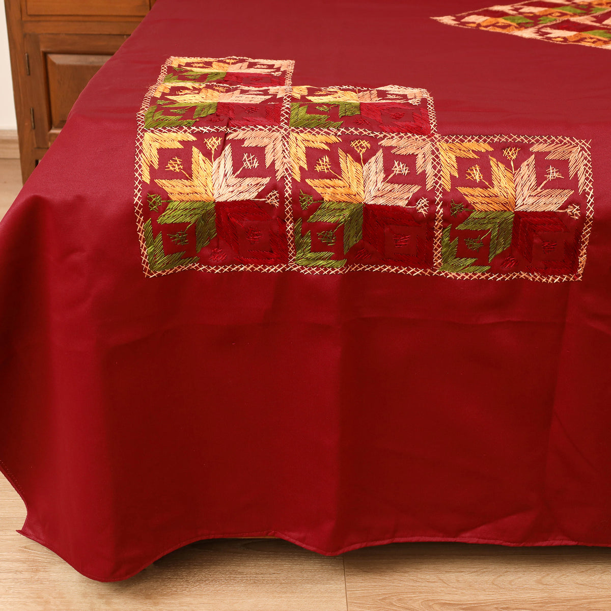 Floral Phulkari Hand Embroidered Double Bedsheet with 2 Pillow Covers Set (108 x 90 in) 02