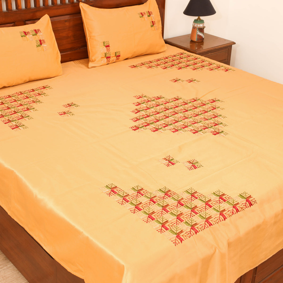 Floral Phulkari Hand Embroidered Double Bedsheet with 2 Pillow Covers Set (108 x 90 in) 03