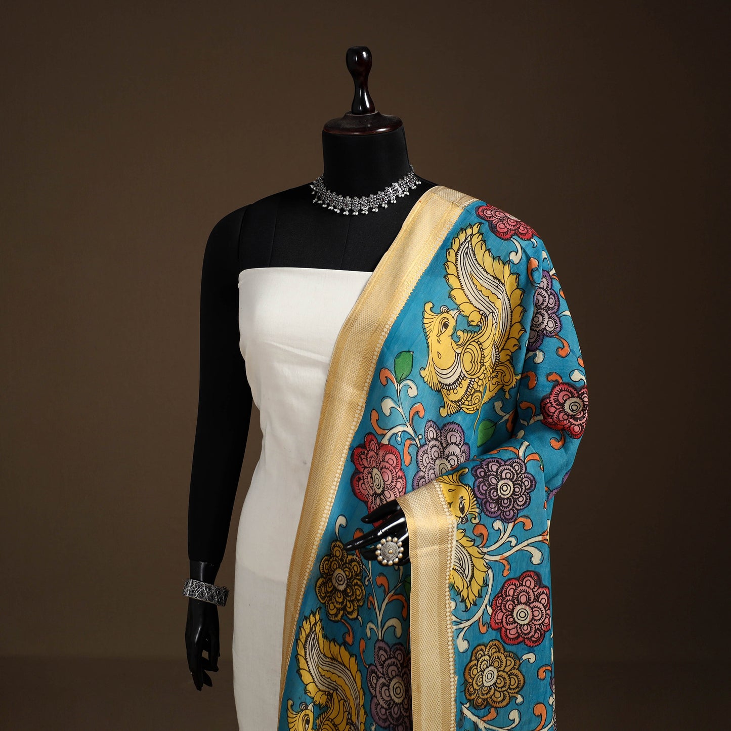 Srikalahasti Pen Work Kalamkari Bangalore Silk Floral Handpainted Dupatta 10