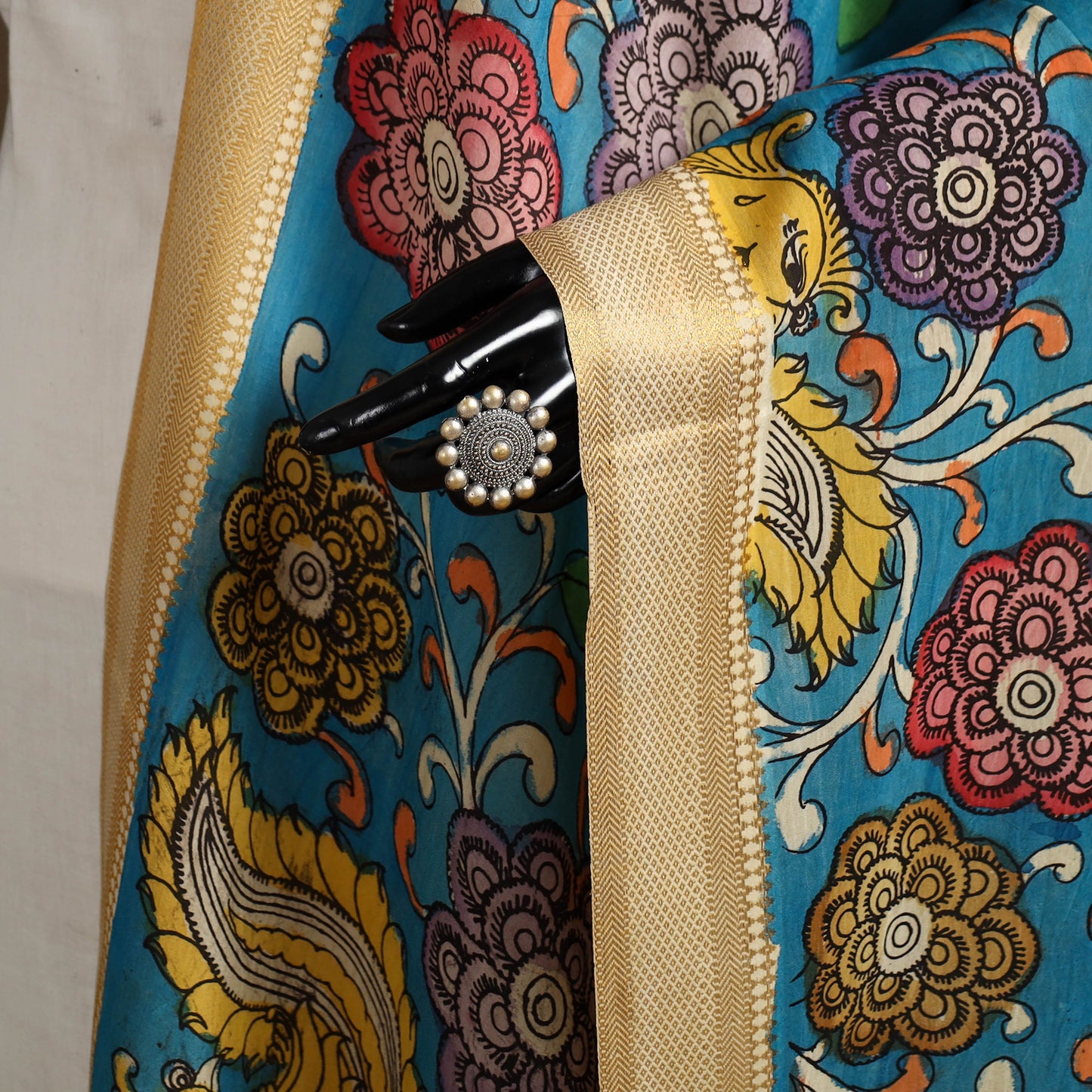 Srikalahasti Pen Work Kalamkari Bangalore Silk Floral Handpainted Dupatta 10