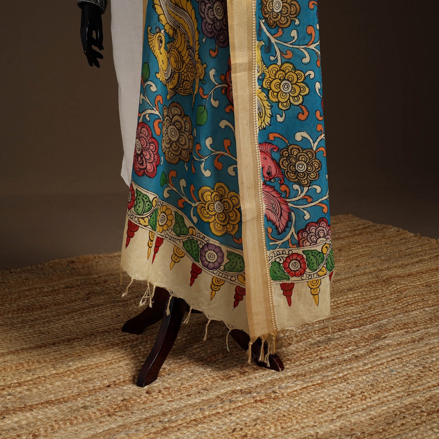Srikalahasti Pen Work Kalamkari Bangalore Silk Floral Handpainted Dupatta 10