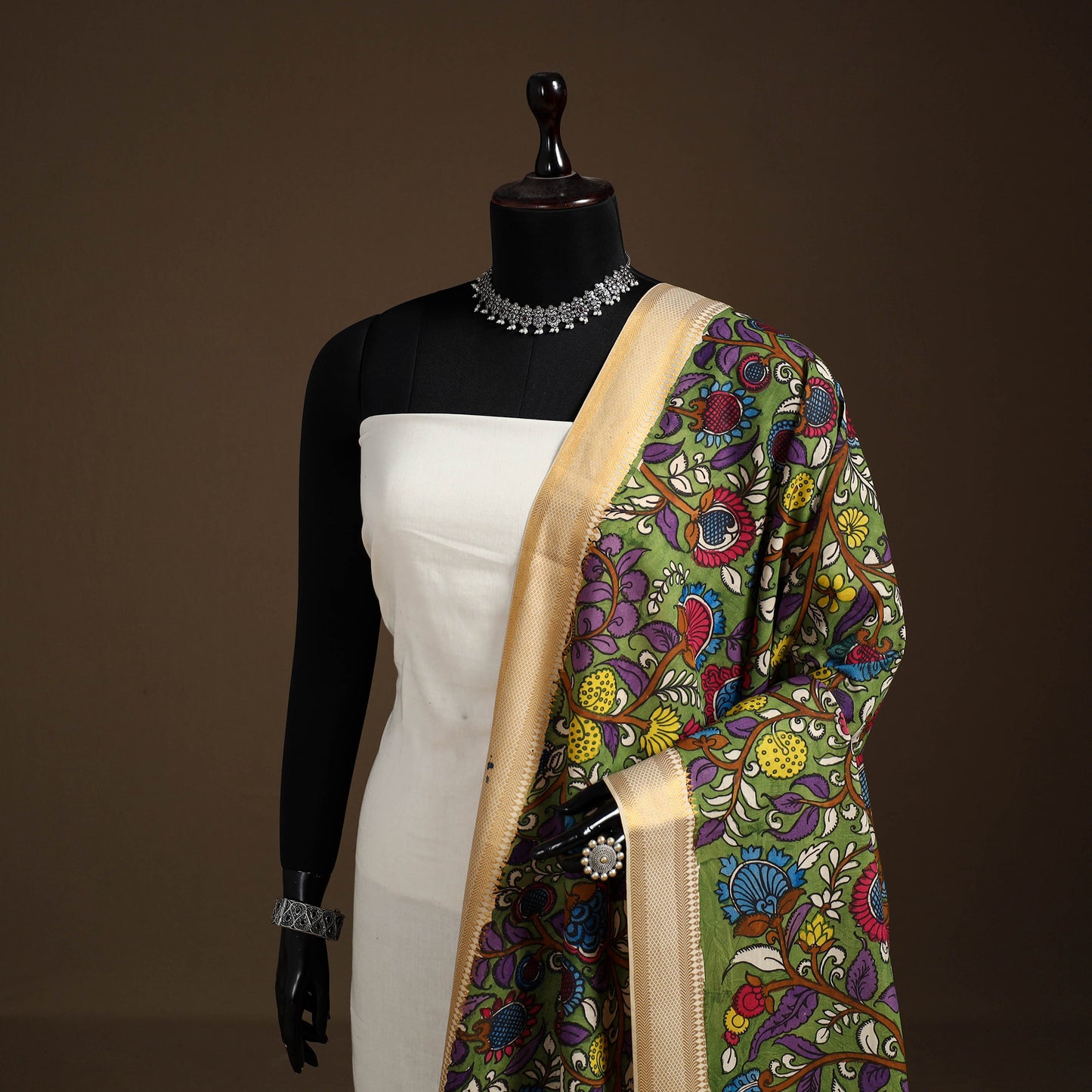 Srikalahasti Pen Work Kalamkari Bangalore Silk Floral Handpainted Dupatta 13