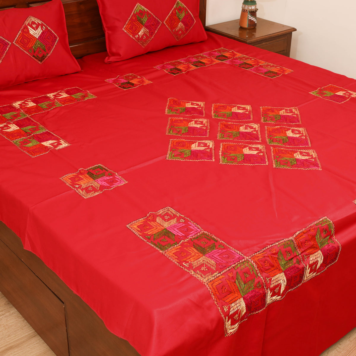 Floral Phulkari Hand Embroidered Double Bedsheet with 2 Pillow Covers Set (108 x 90 in) 08