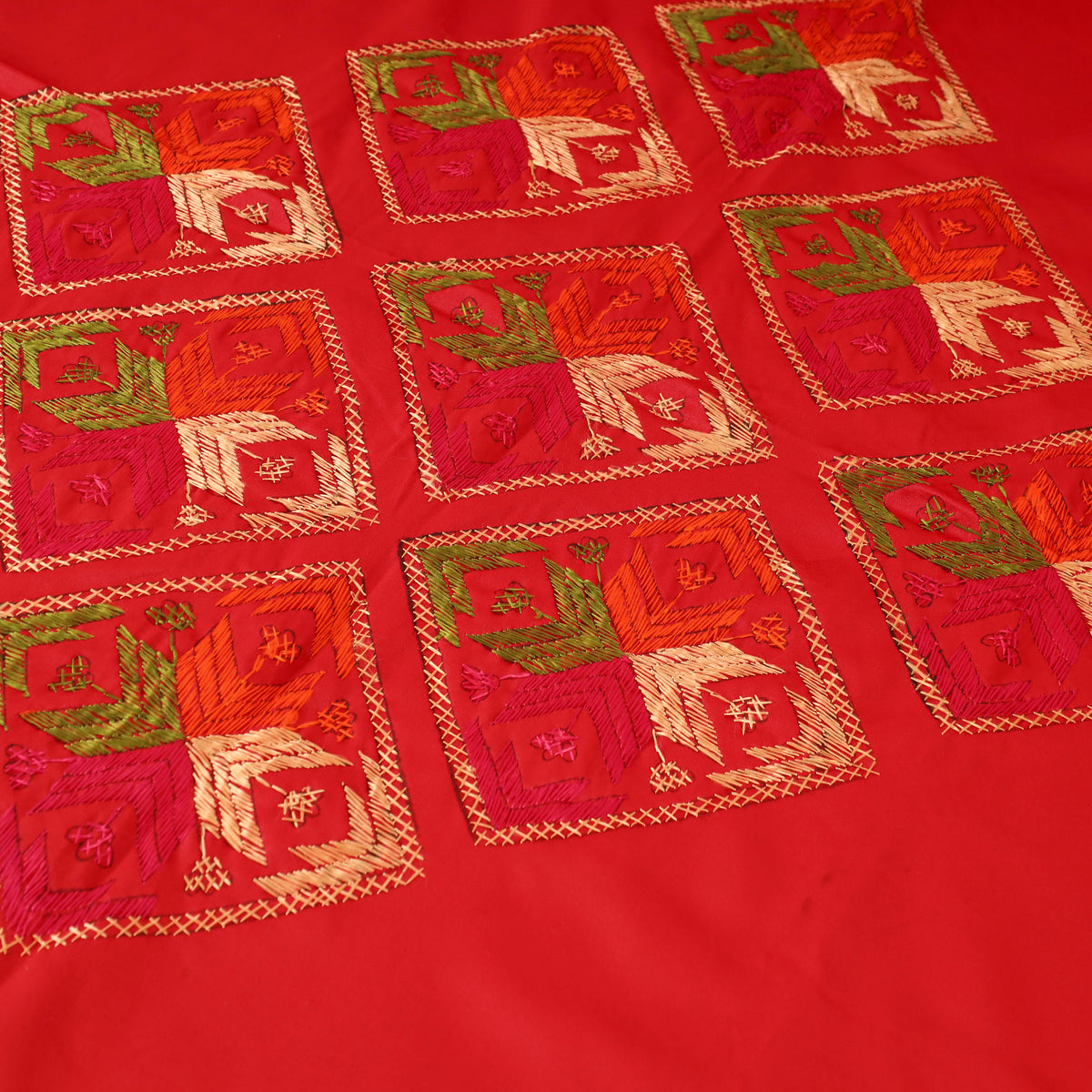 Floral Phulkari Hand Embroidered Double Bedsheet with 2 Pillow Covers Set (108 x 90 in) 08
