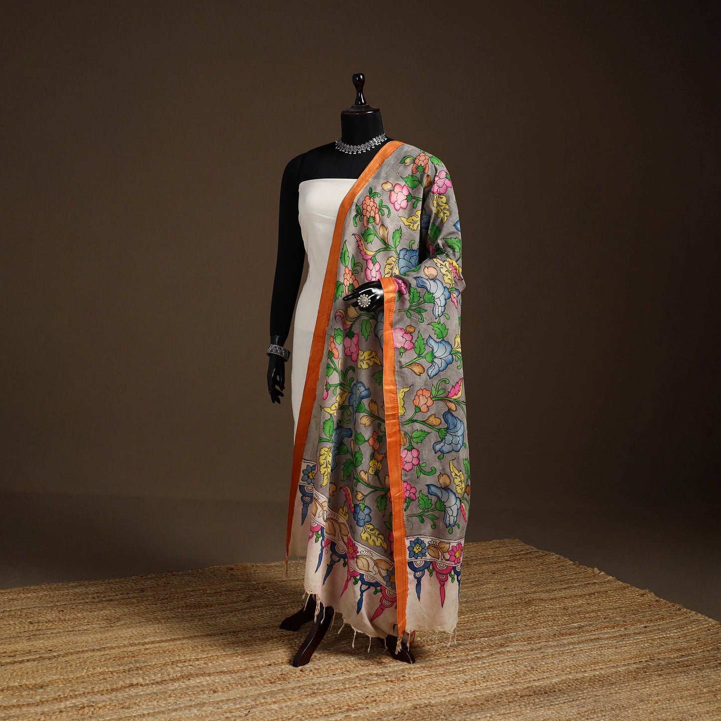 Srikalahasti Pen Work Kalamkari Bangalore Silk Floral Handpainted Dupatta 17